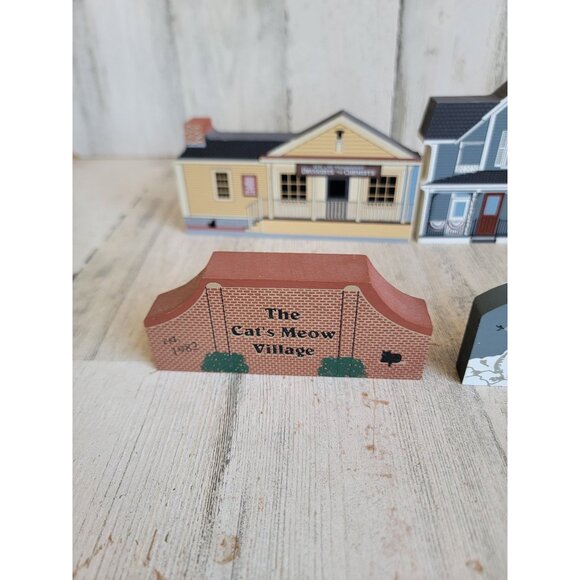 Wooden cats meow village drug store Snowman house shelf sitter set - Picture 3 of 9